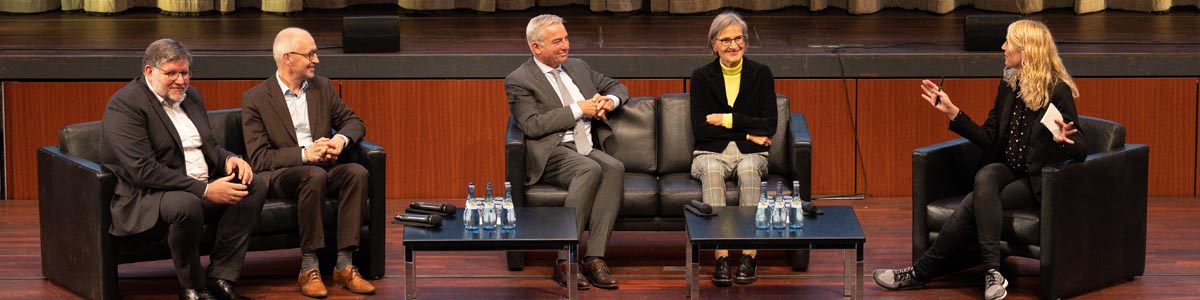 Podiumsdiskussion